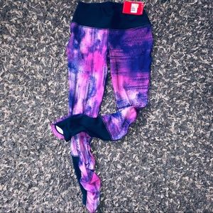 NWT Girls Nike leggings!